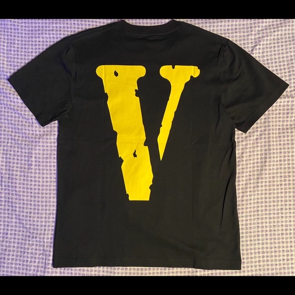 VLONE Yellow lettering size medium worn once - Picture 4 of 5